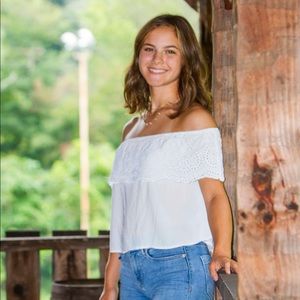 Meet your Posher, Hayley